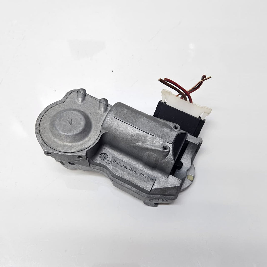 A2034621130-2010-2013 Mercedes-Benz E-W211 Sprinter 2500 Steering Column Lock