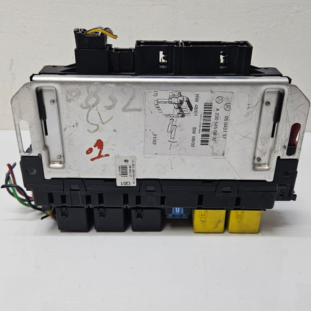 A2305450832-2002-2006 Mercedes-Benz SL500 SL R230 Fuse Box SAM Module