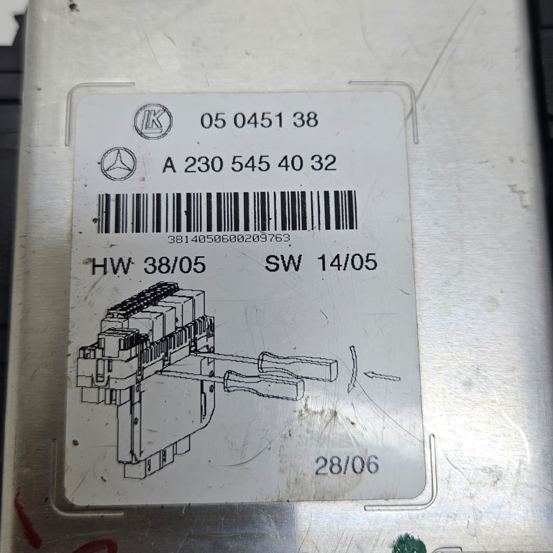 A2305454032-2001-2012 Mercedes-Benz C-Class W206 SL500 R230 SAM Control Unit OEM