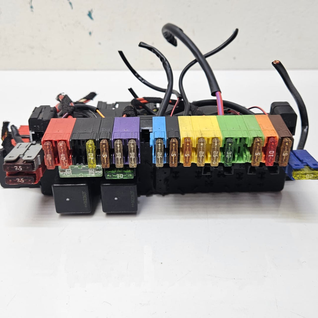 A2305454032-2001-2012 Mercedes-Benz C-Class W206 SL500 R230 SAM Control Unit OEM