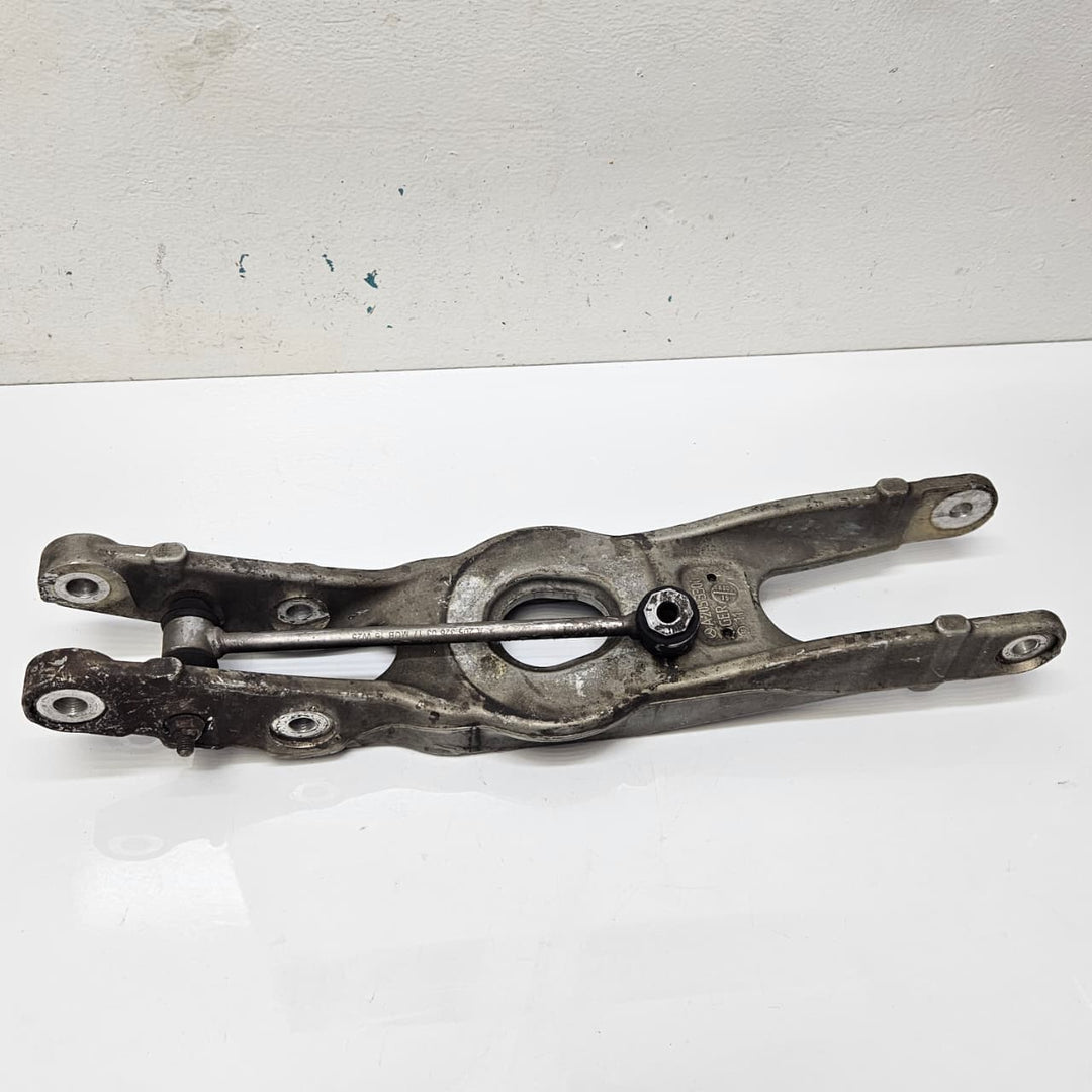 A2053300-2016-2023 Mercedes-Benz E350 GLC300 Rear Lower Control Arm