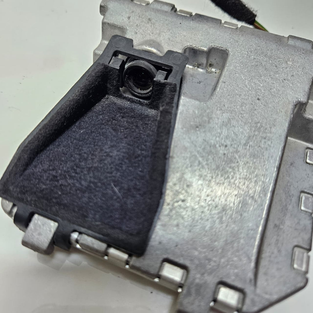 A0009050238-2010-2016 Mercedes-Benz E-Class W212 S212 E350 Front Camera