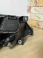 قم بتحميل الصورة إلى عارض الصور، 2005-2007 BMW 630i 650i E63 E64 Bi-Xenon Headlights RH LH Pair 7165801 7165796 OEM