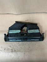 Load image into Gallery viewer, BMW X5 F15 F07 5 Series GT Rear Air Vent Grille 1682811 OEM 2013-2017