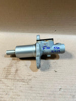 Load image into Gallery viewer, 2012 BMW 5 Series F10 520d 528i 535i 550i Brake Master Cylinder Used Genuine OEM
