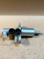 Load image into Gallery viewer, 2012 BMW 5 Series F10 520d 528i 535i 550i Brake Master Cylinder Used Genuine OEM