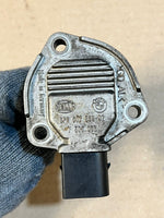 Load image into Gallery viewer, BMW E38 E39 E46 E53 E60 E61 E81 E82 E87 Oil Level Sensor 7508003 OEM