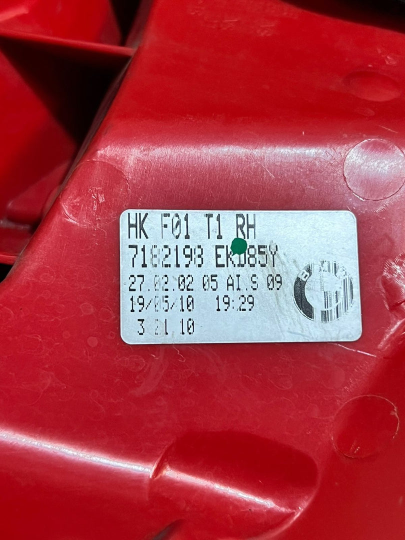 BMW 7 Series F01 F02 F03 F04 Right Rear Tail Light Lamp 7182198 OEM