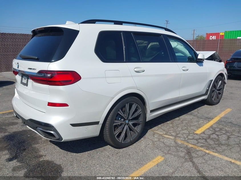 BMW X7 G07 X7 xDrive50i N63M 26.03.2019 Paintwork: A96 Upholstery: VATQ