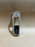 Bild in die Galerieansicht laden, BMW X3 F25 5 Series F10 F11 Parking Brake Auto Hold Switch 9217594 OEM