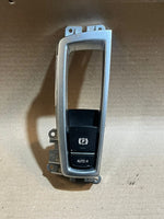 Bild in die Galerieansicht laden, BMW X3 F25 5 Series F10 F11 Parking Brake Auto Hold Switch 9217594 OEM