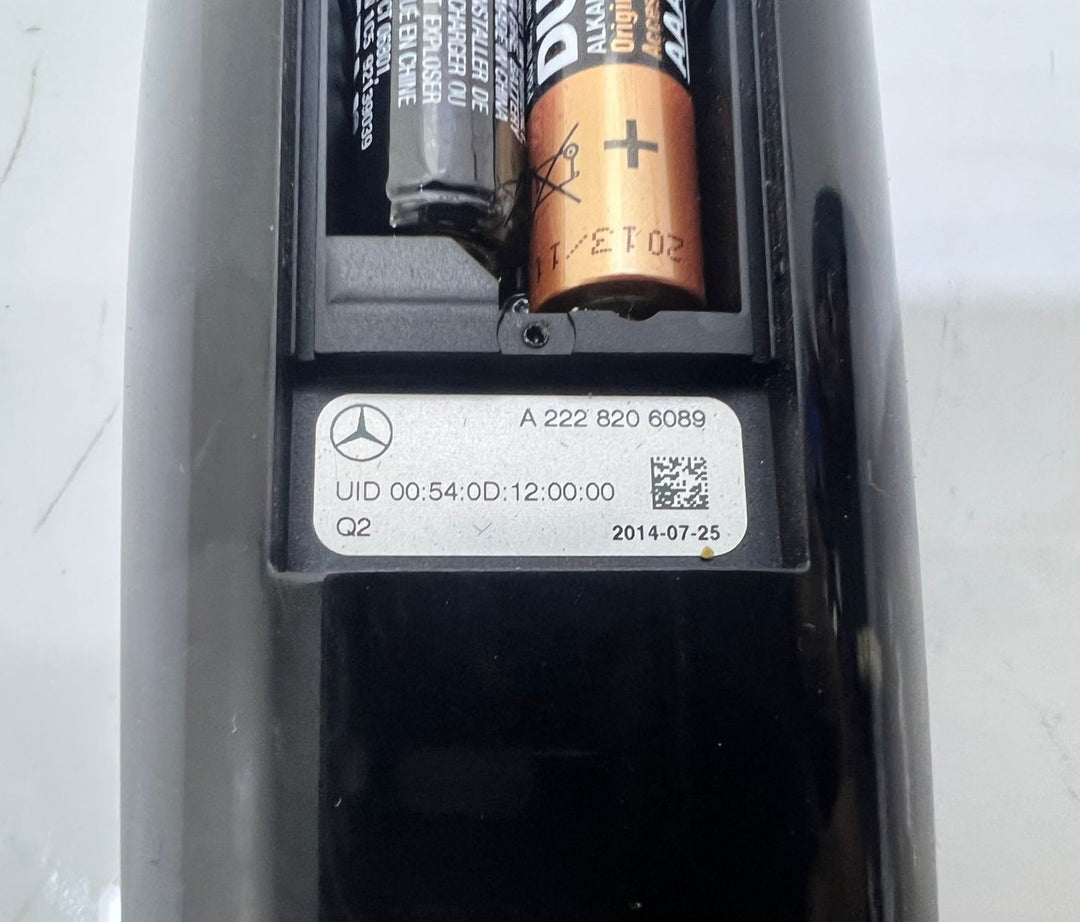 2014-2017 Mercedes-Benz S550 Rear Entertainment Remote Control A2228206089 W222 OEM
