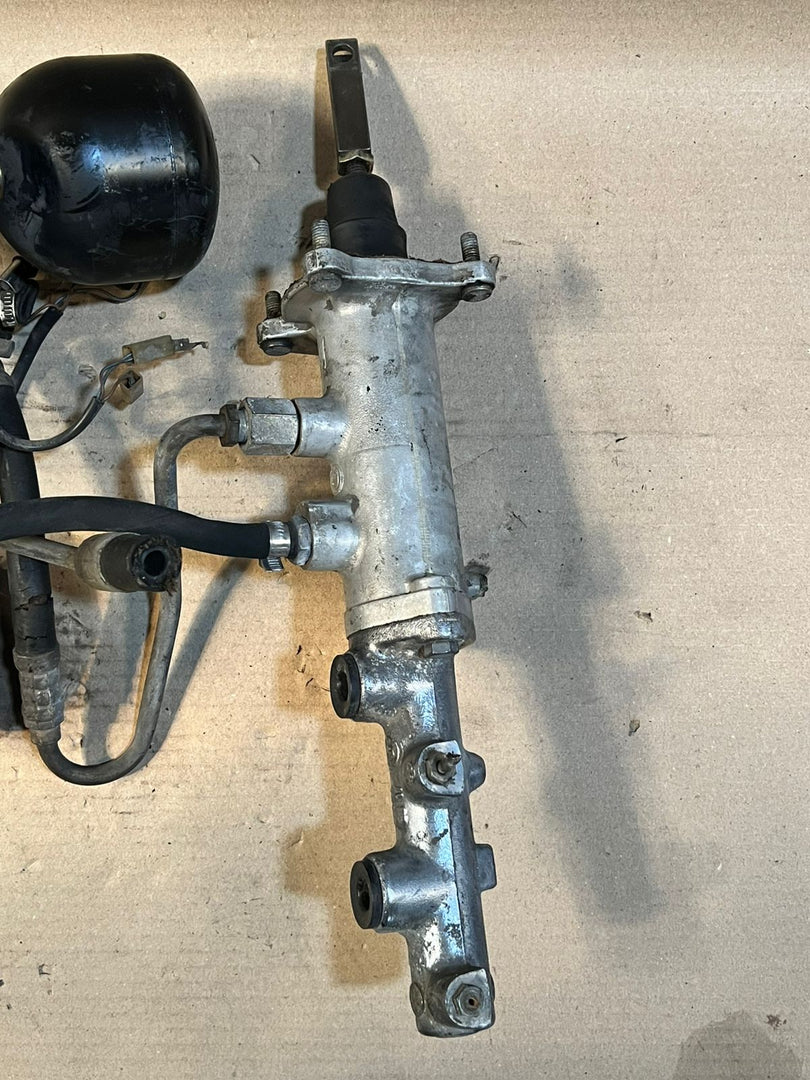 BMW 5 Series E34 530i 540i Brake Master Cylinder Used Genuine OEM