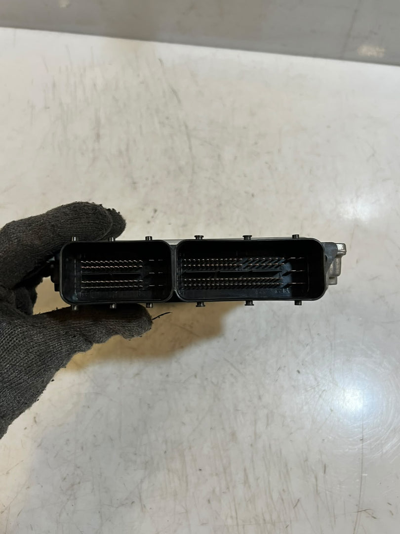 BMW X1 E84 E81 E87 E90 E91 N46N Engine Control Unit ECU DME 7628656 Bosch OEM