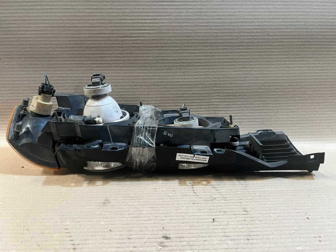 1989 BMW 735i E32 M30 USA Twin Headlight Headlamp Turn Signal Grille Assembly OEM