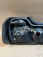 Bild in die Galerieansicht laden, 1989 BMW 735i E32 M30 USA RIGHT Rear Tail Light Back Lamp Assembly OEM