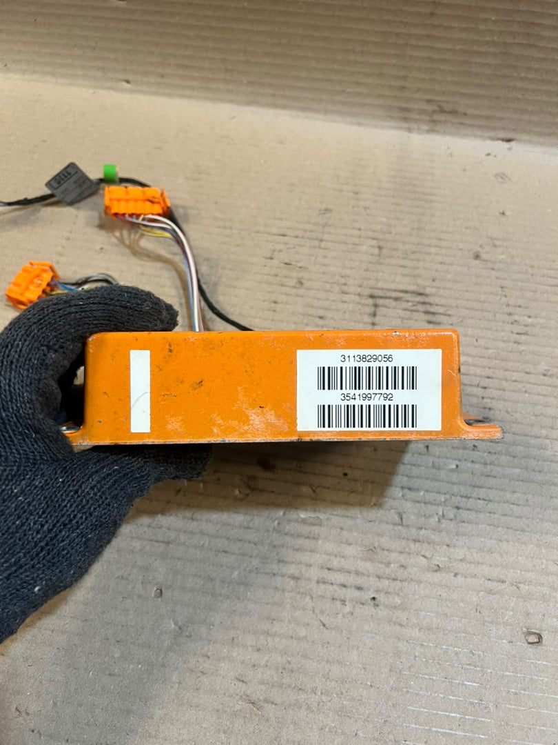 1989 BMW 735i E32 M30 SRS Airbag Control Module ECU 1382905 65771382905 OEM