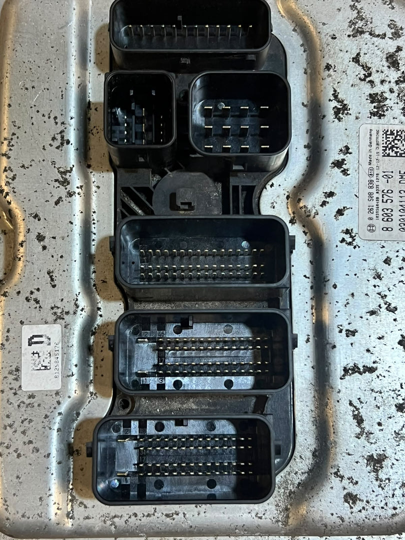 2012 BMW X1 E84 N20 ECU DME CAS3 Key Set 8603576 0261S08838 OEM