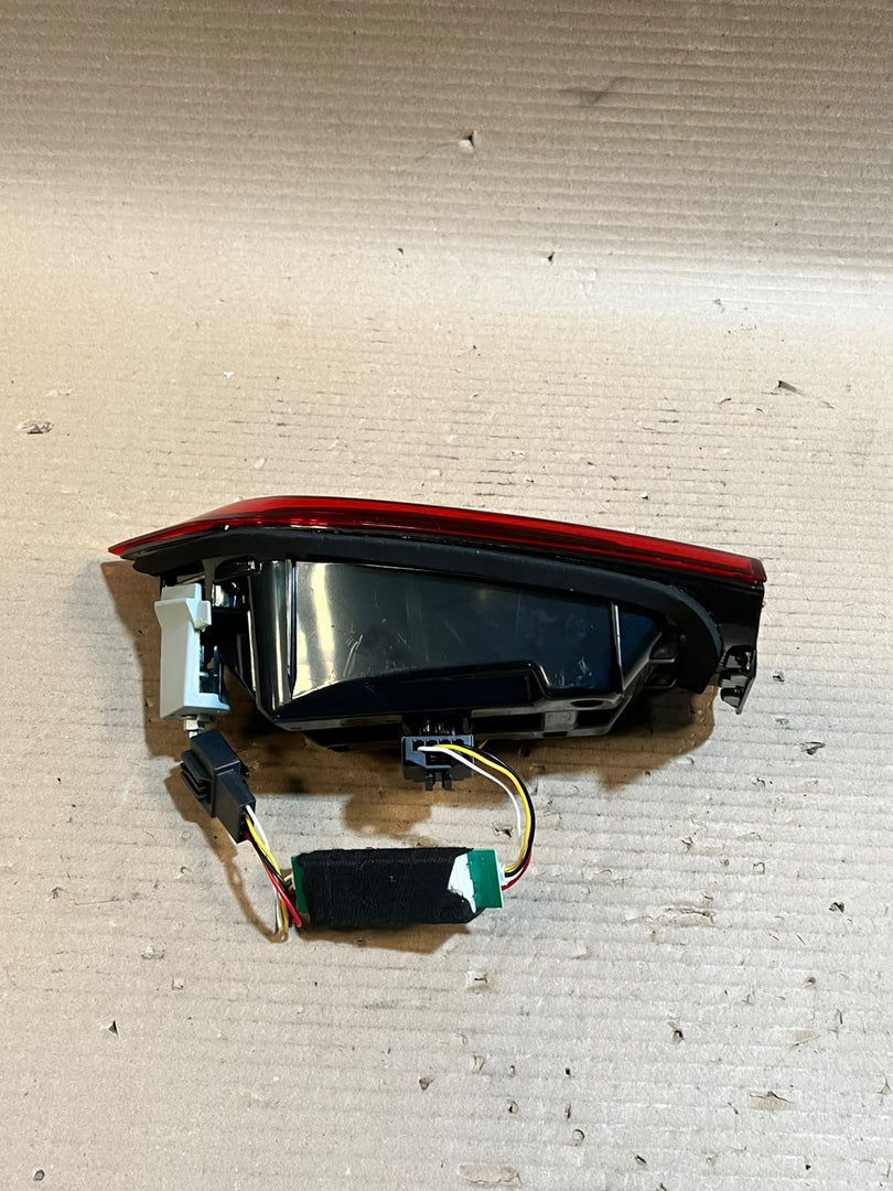 BMW X1 F48 Right Rear Tail Light Stop Brake Light Lamp OEM