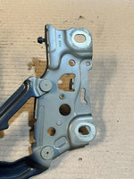 Load image into Gallery viewer, 2016-2020 BMW 7 Series G11 G12 740i 750i Front Right Hood Bonnet Hinge 7347408 OEM