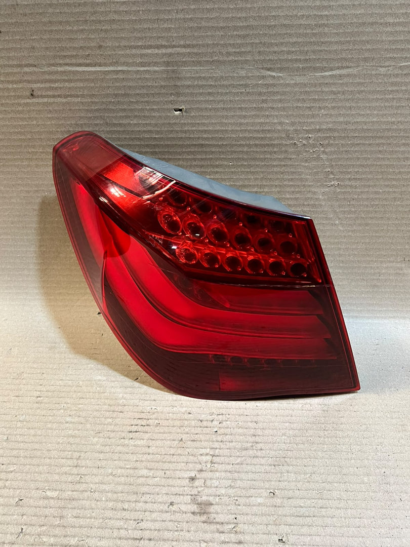 BMW 7 Series F01 F02 LCI Rear Left Outer LED Tail Stop Light 7300267 OEM ECE