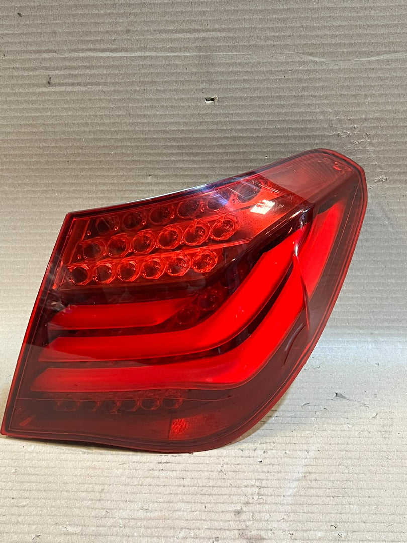 BMW 7 Series F01 F02 F03 F04 LCI Rear Right LED Tail Stop Light 7300268 OEM ECE