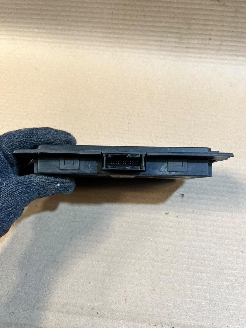 BMW 1 3 Series E87 E90 E91 E92 E93 X1 E84 Z4 E89 FRM3 Footwell Module 6827064 OEM
