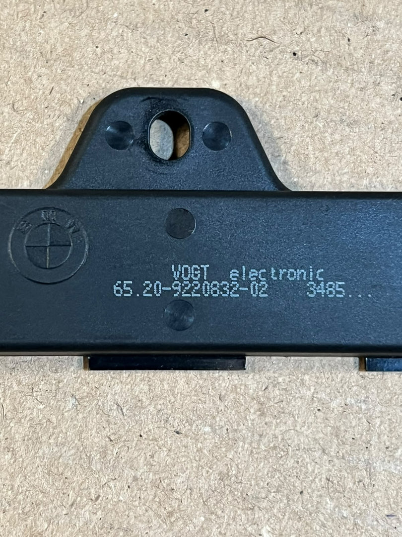 BMW 5 6 7 Series F10 F11 F12 F13 F01 F02 Control Module 9220832 OEM