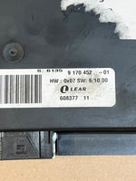 Bild in die Galerieansicht laden, BMW X5 E70 FRM2 Footwell Light Control Module FRM II 9170452 OEM