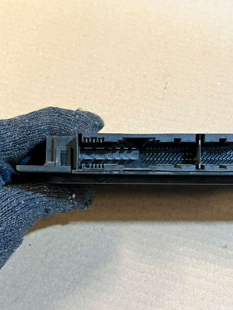 BMW X1 E84 1 3 Series E81 E87 E90 E92 FRM3R Footwell Module 9240528 OEM