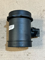 Bild in die Galerieansicht laden, 2000 BMW X5 E53 4.4i M62 Mass Air Flow Meter MAF Sensor RHD OEM