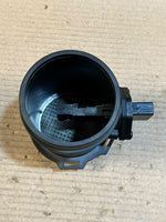 Bild in die Galerieansicht laden, 2000 BMW X5 E53 4.4i M62 Mass Air Flow Meter MAF Sensor RHD OEM