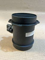 Bild in die Galerieansicht laden, 2000 BMW X5 E53 4.4i M62 Mass Air Flow Meter MAF Sensor RHD OEM